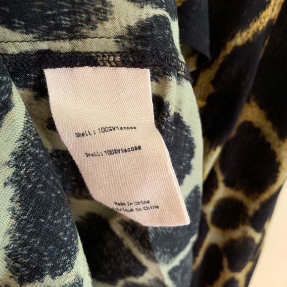 L’AGENCE Ryan Blouse Sienna Safari Print Small - Picture 8 of 8